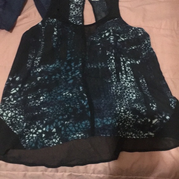 ASO Elena Gilbert- Silence Noise top - Picture 5 of 6